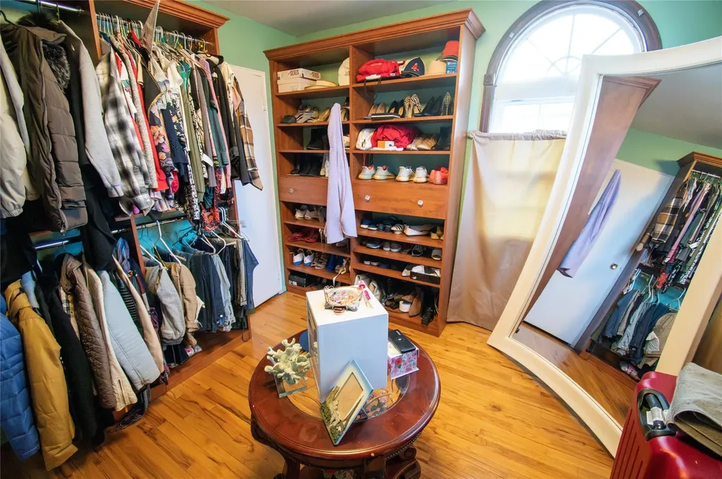 752 Bonnie Drive Baldwin NY 11510