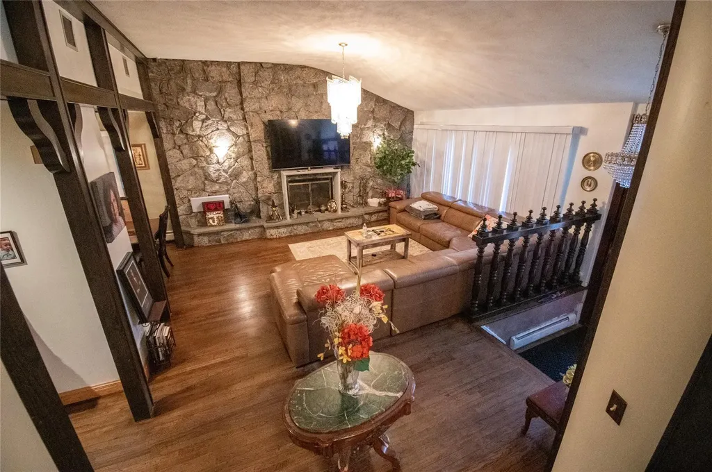 752 Bonnie Drive Baldwin NY 11510