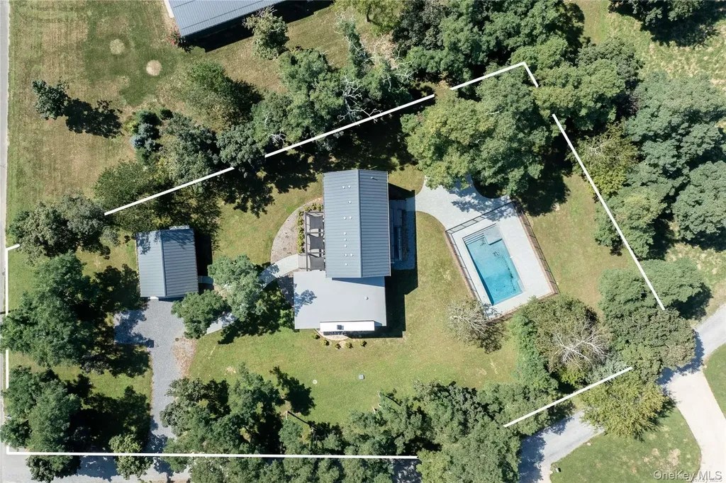 290 Windward Road Orient NY 11957