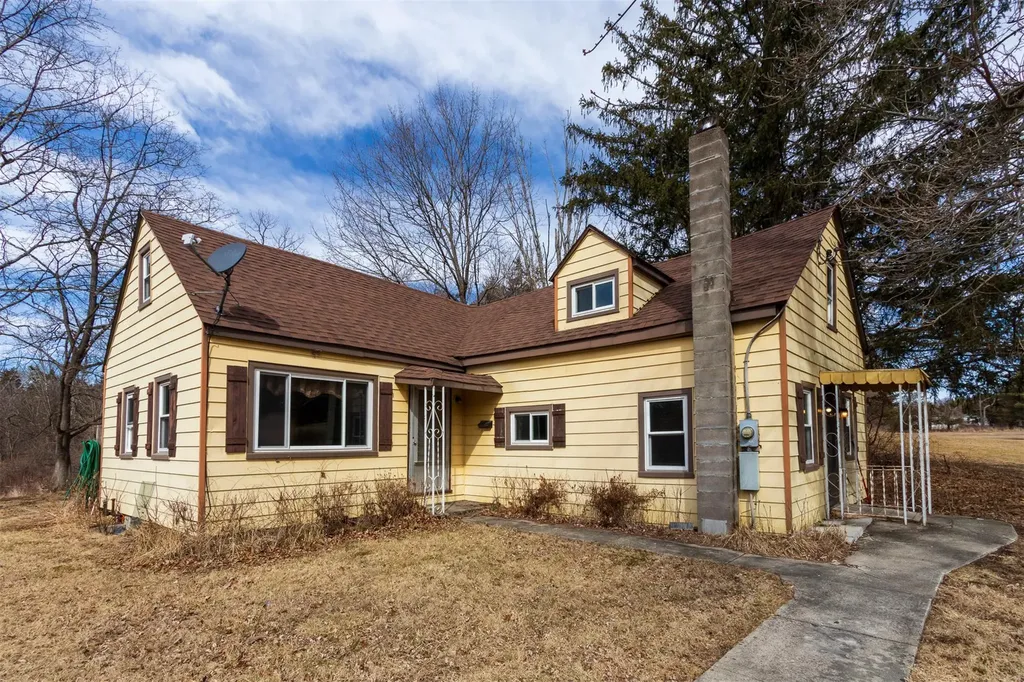 2925 Old Kings Road Catskill NY 12414