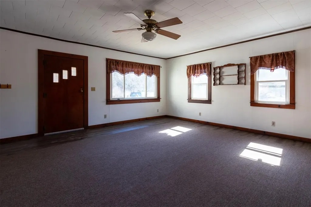 2925 Old Kings Road Catskill NY 12414