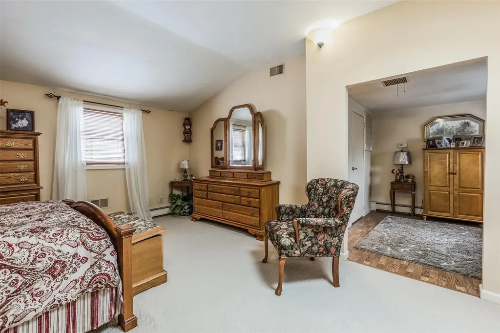 11 Bobann Drive Nesconset NY 11767