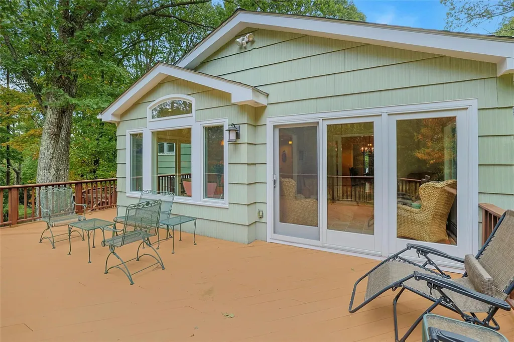 60 Cross Ridge Road Chappaqua NY 10514