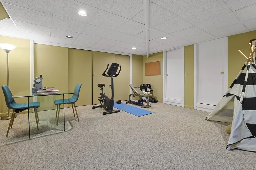 60 Cross Ridge Road Chappaqua NY 10514