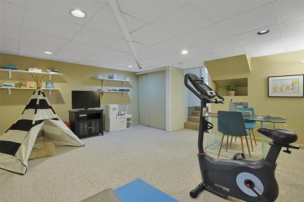 60 Cross Ridge Road Chappaqua NY 10514