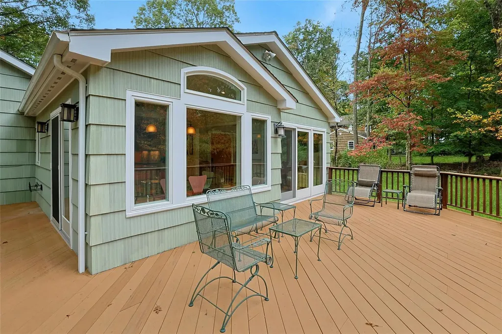 60 Cross Ridge Road Chappaqua NY 10514