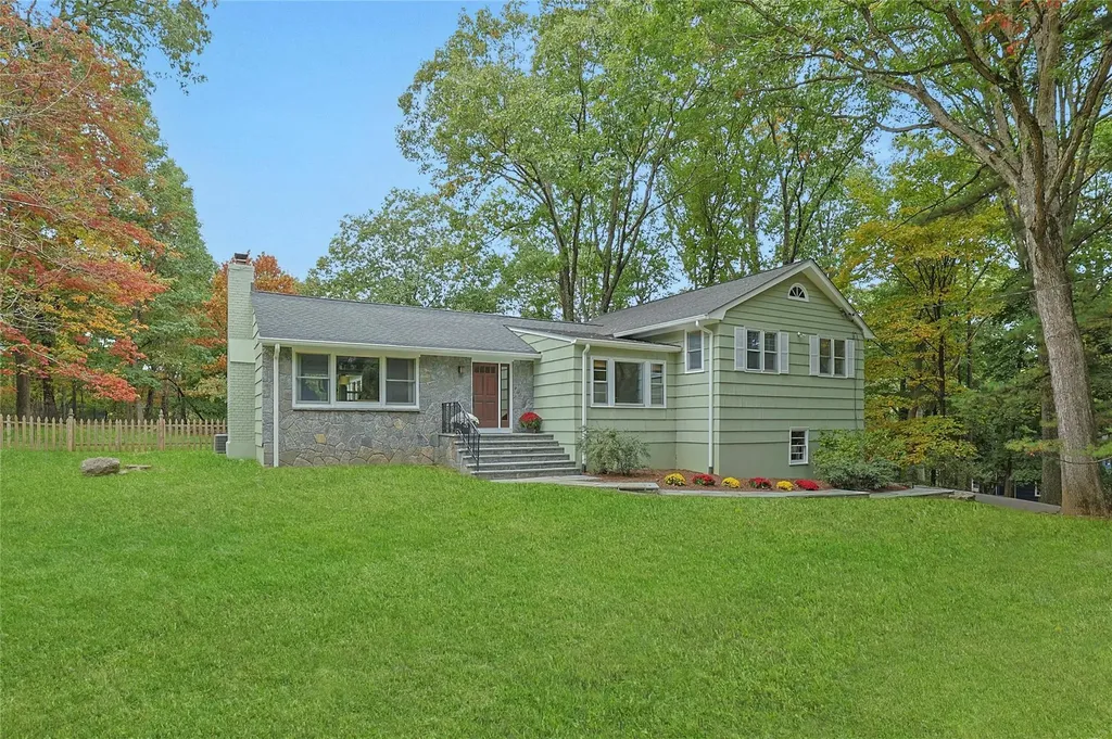 60 Cross Ridge Road Chappaqua NY 10514
