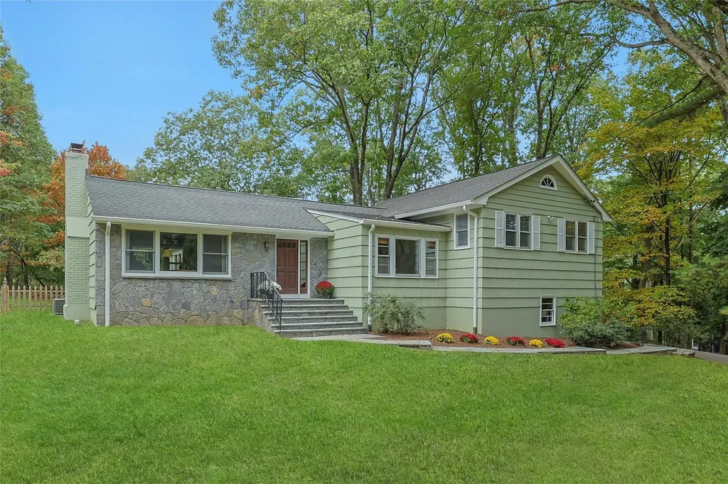 60 Cross Ridge Road Chappaqua NY 10514