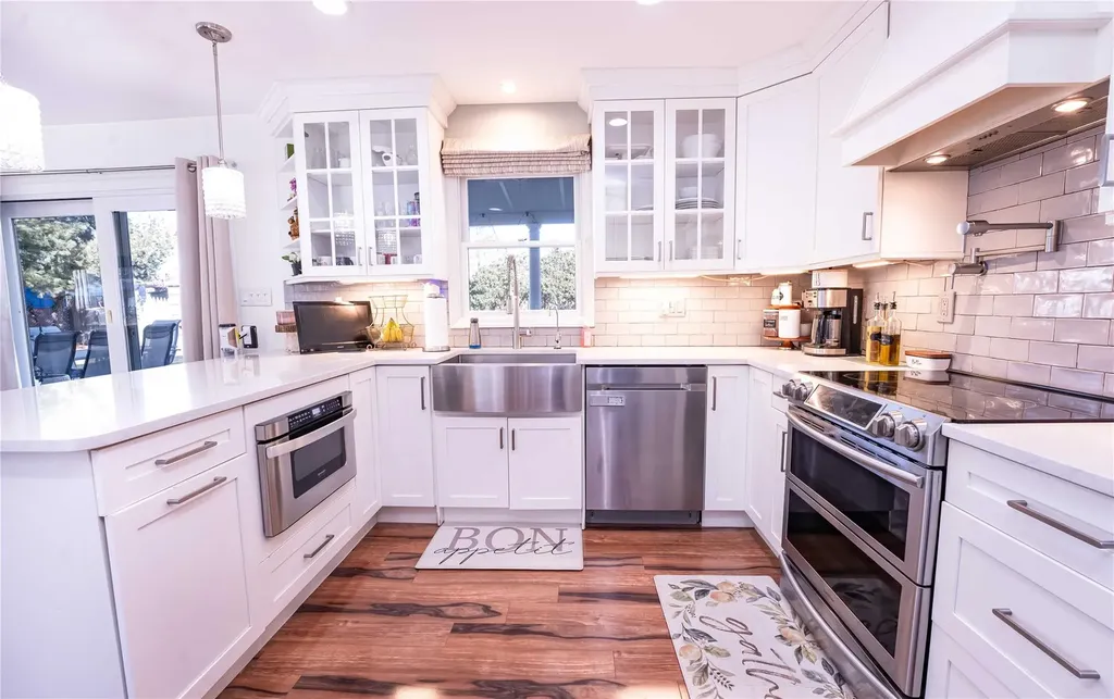 36 Orleans Green Coram NY 11727