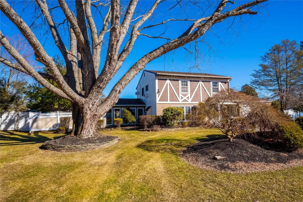 36 Orleans Green Coram NY 11727