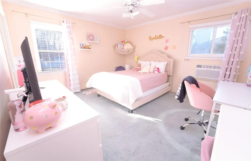 36 Orleans Green Coram NY 11727