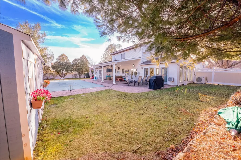 36 Orleans Green Coram NY 11727