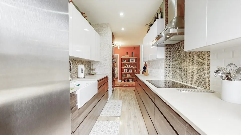 8310 35 Avenue Jackson Heights NY 11372