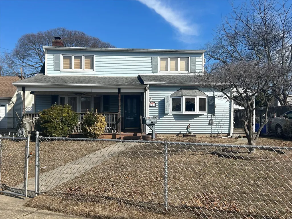 4 William Street Babylon NY 11726