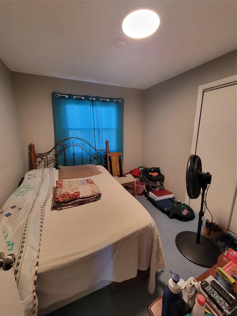 48 Matthews Avenue West Babylon NY 11704