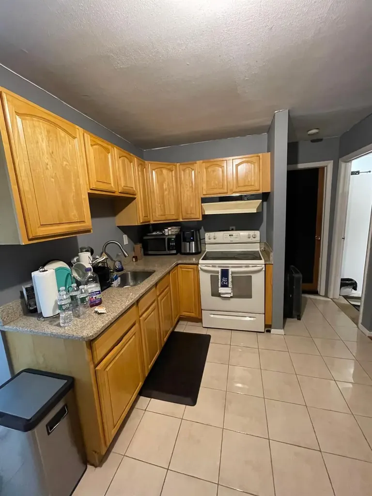 48 Matthews Avenue West Babylon NY 11704