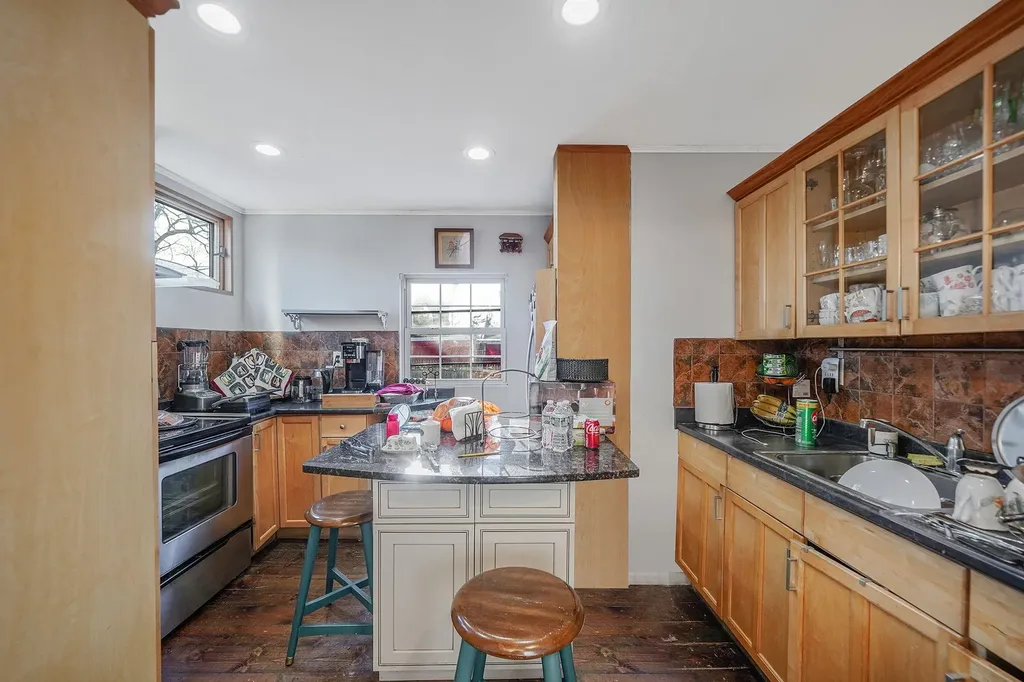 62 Moffitt Boulevard East Islip NY 11730
