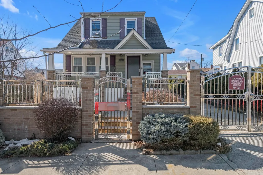 2809 Wickham Avenue Bronx NY 10469