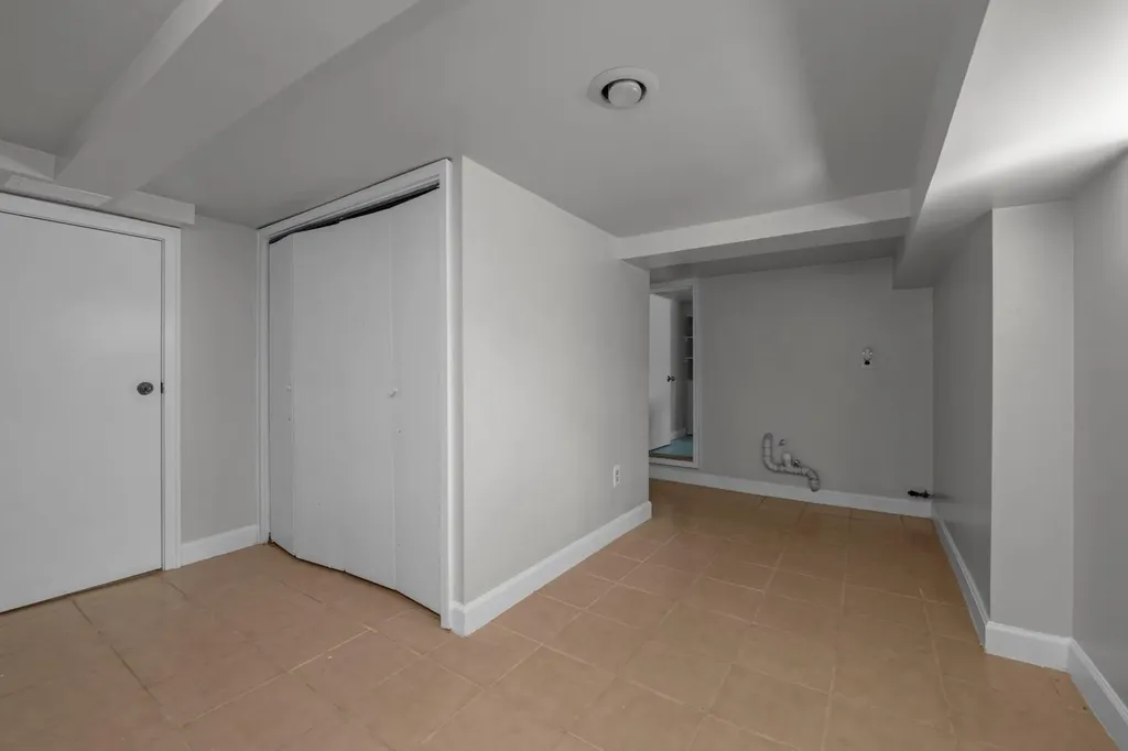 2809 Wickham Avenue Bronx NY 10469