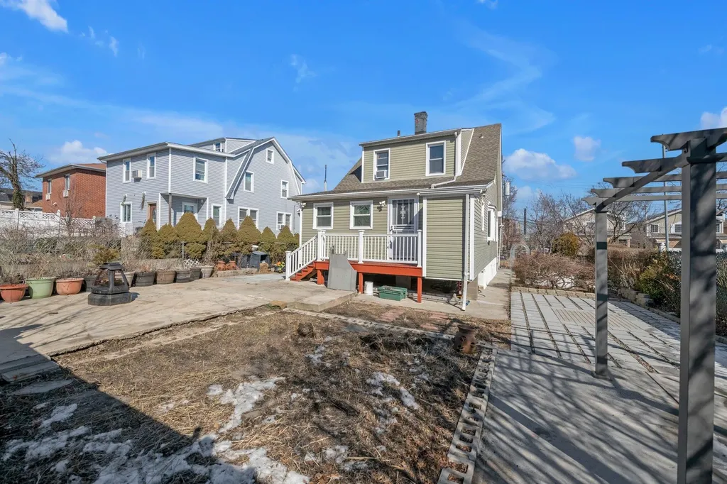 2809 Wickham Avenue Bronx NY 10469