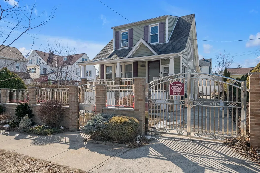 2809 Wickham Avenue Bronx NY 10469