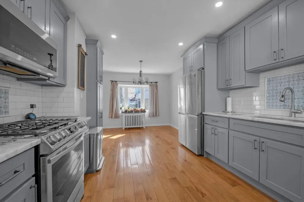 2809 Wickham Avenue Bronx NY 10469