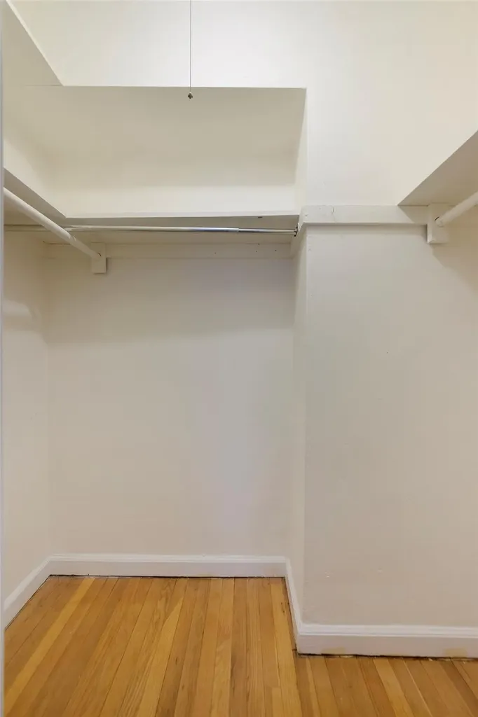5235 Post Road Bronx NY 10471