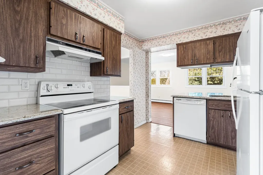 2663 Elm Drive North Bellmore NY 11710