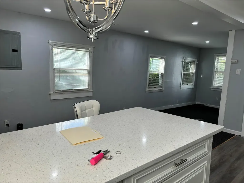 78 Scudder Avenue Copiague NY 11726