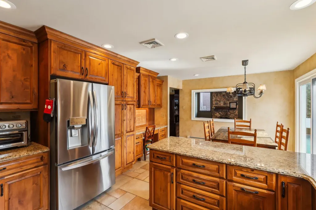 5 Pound Ridge Road Plainview NY 11803