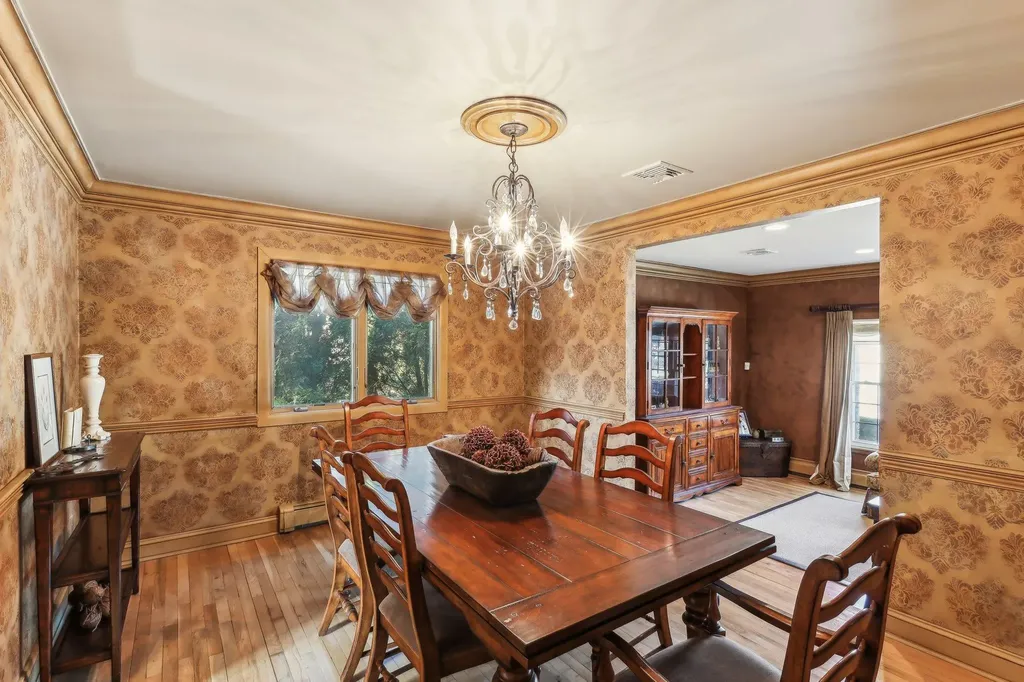 5 Pound Ridge Road Plainview NY 11803
