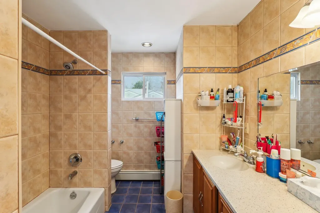 5 Pound Ridge Road Plainview NY 11803