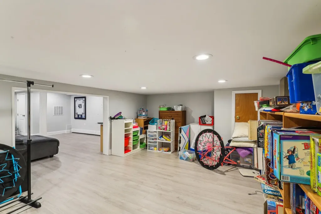 5 Pound Ridge Road Plainview NY 11803