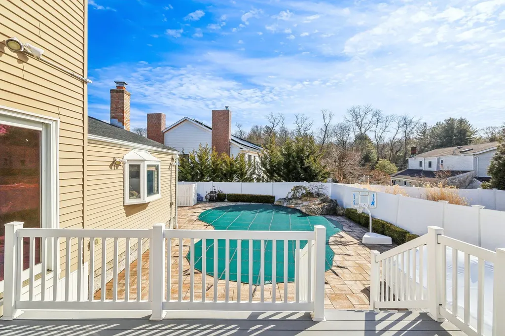 5 Pound Ridge Road Plainview NY 11803