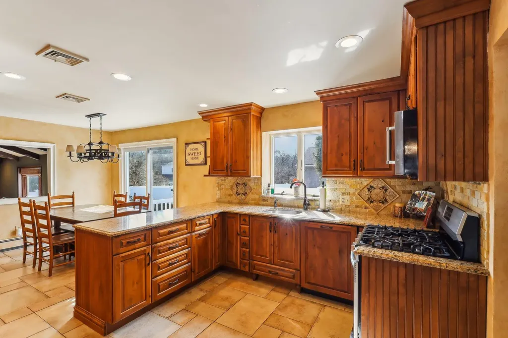 5 Pound Ridge Road Plainview NY 11803