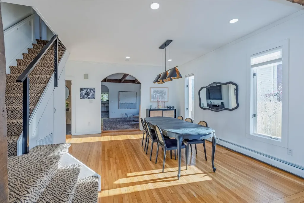 1737 Hancock Street Hewlett NY 11557