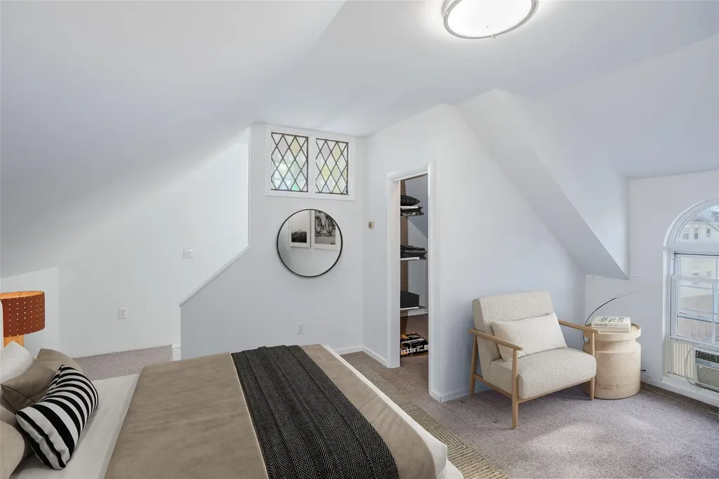 1737 Hancock Street Hewlett NY 11557