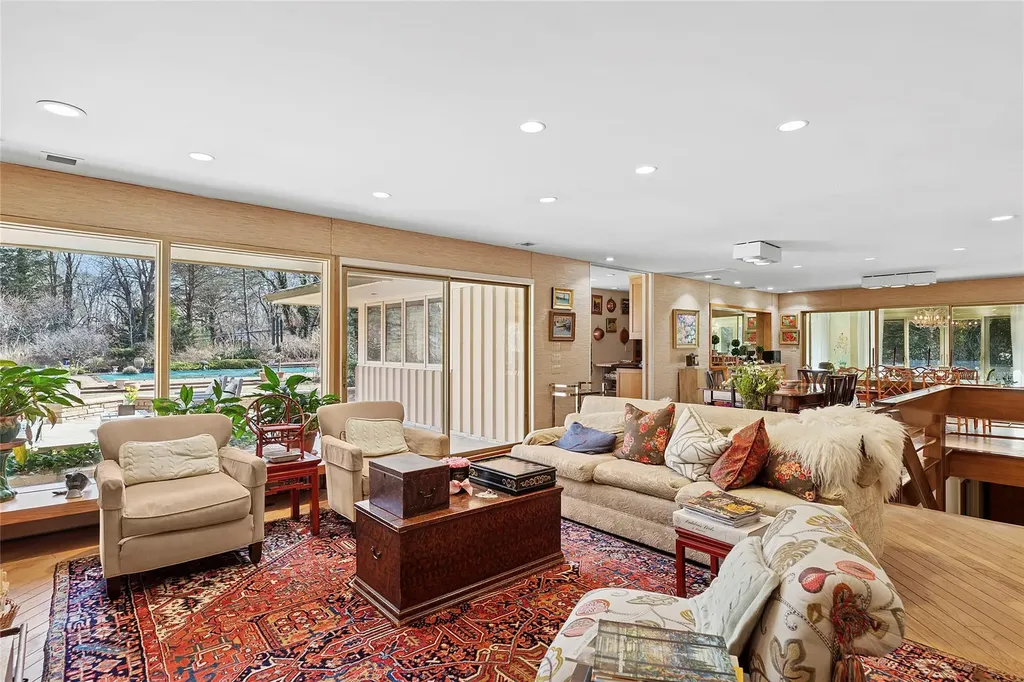 4 Lewis Lane Locust Valley NY 11560