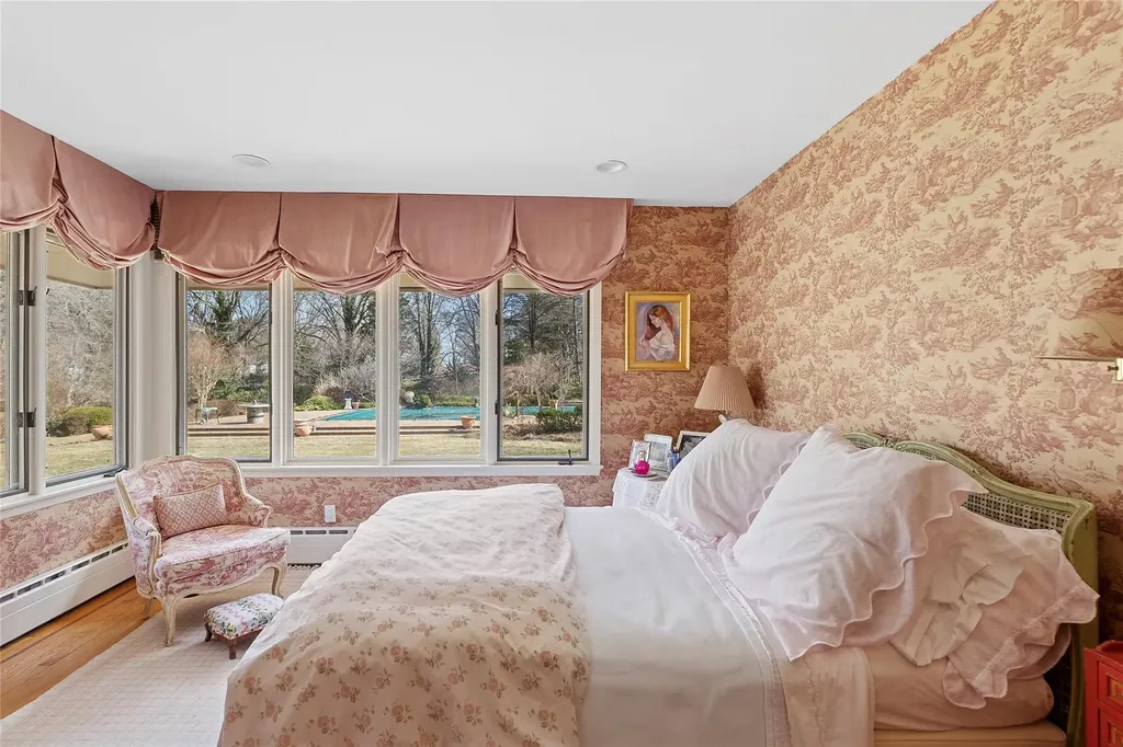 4 Lewis Lane Locust Valley NY 11560