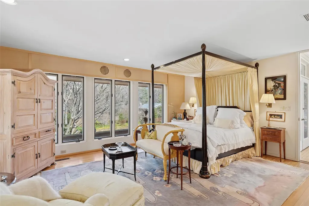 4 Lewis Lane Locust Valley NY 11560