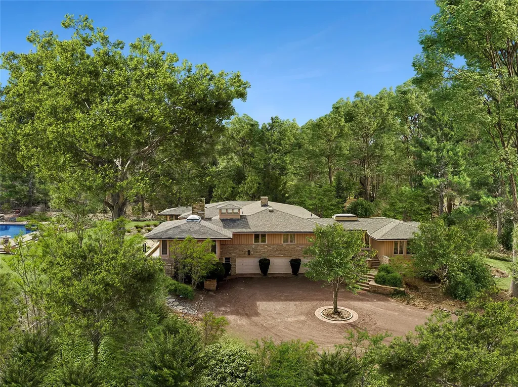4 Lewis Lane Locust Valley NY 11560