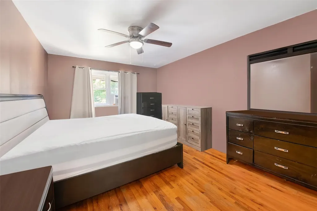 3246 Wickham Avenue Bronx NY 10469