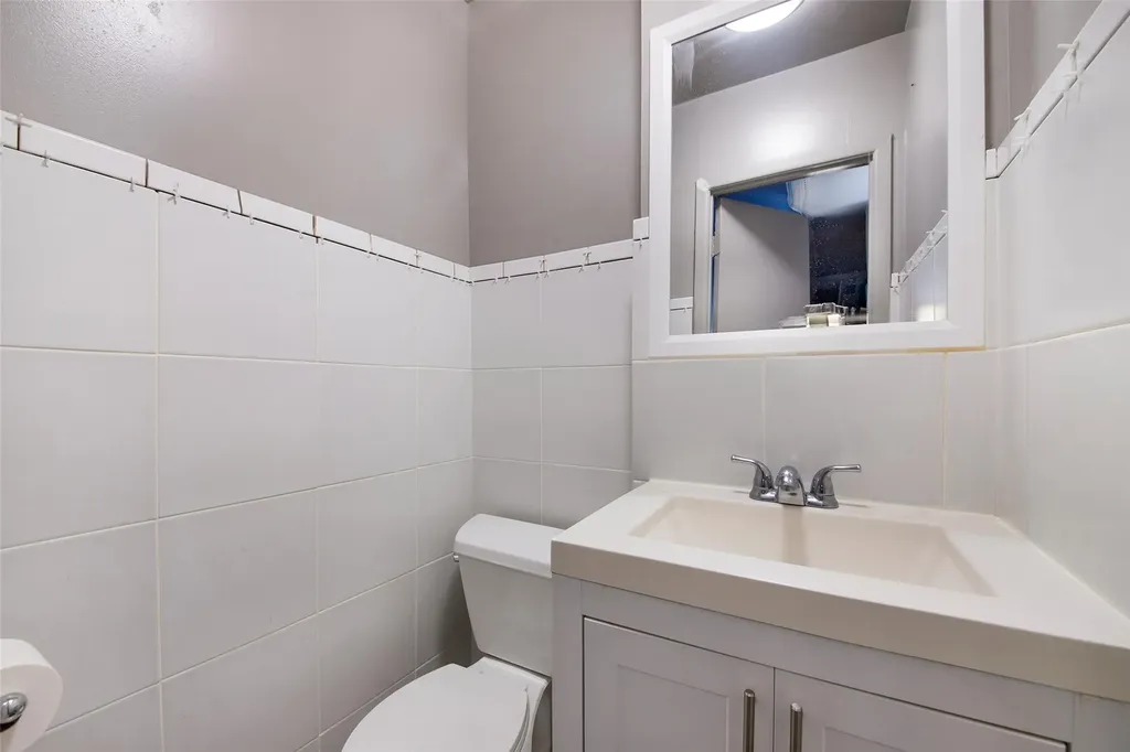 3246 Wickham Avenue Bronx NY 10469