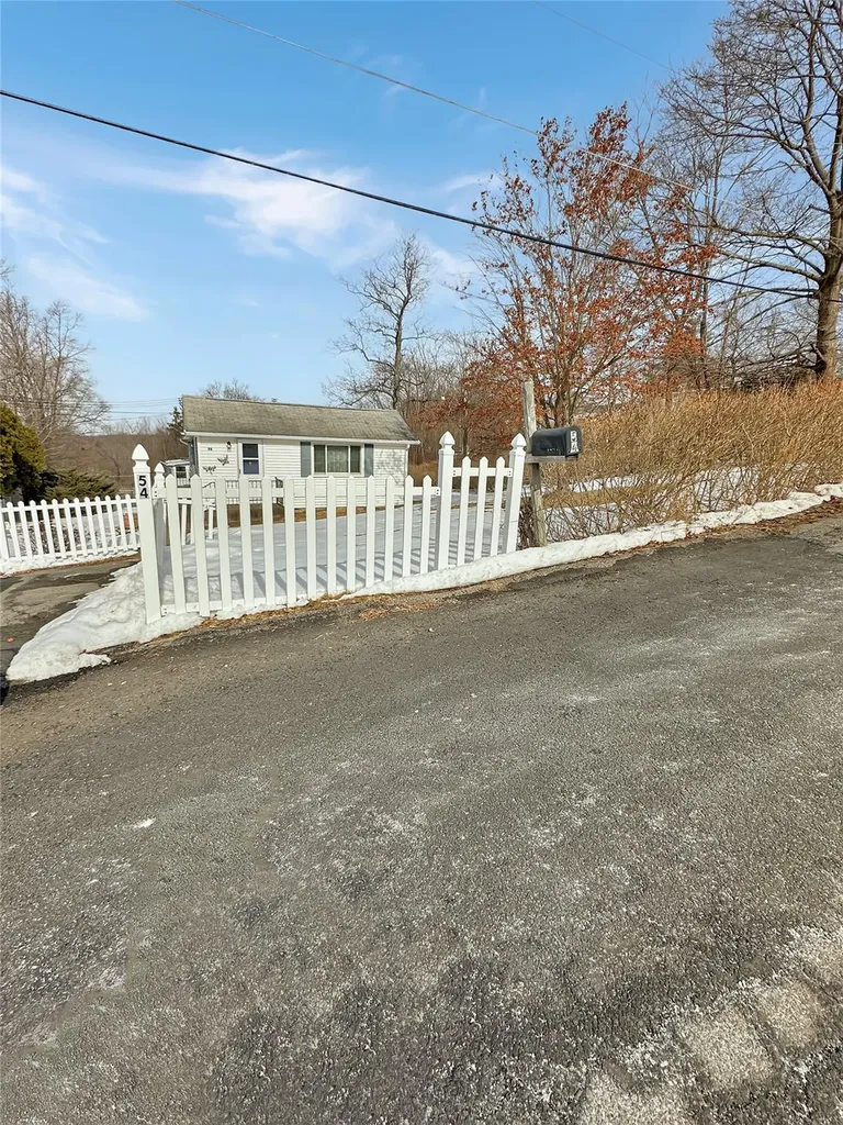 54 Osceola Road Carmel NY 10512
