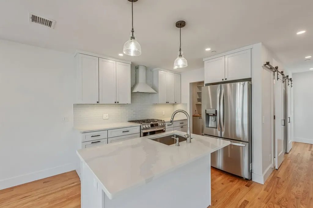674 Parsonage Place Baldwin NY 11510