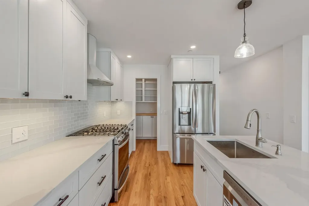 674 Parsonage Place Baldwin NY 11510