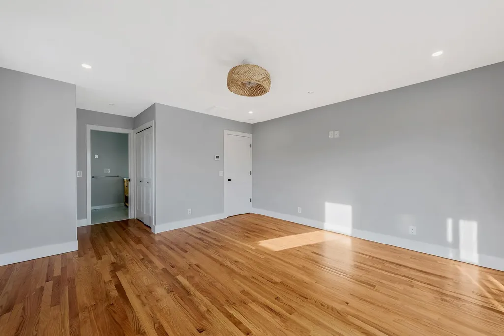 674 Parsonage Place Baldwin NY 11510