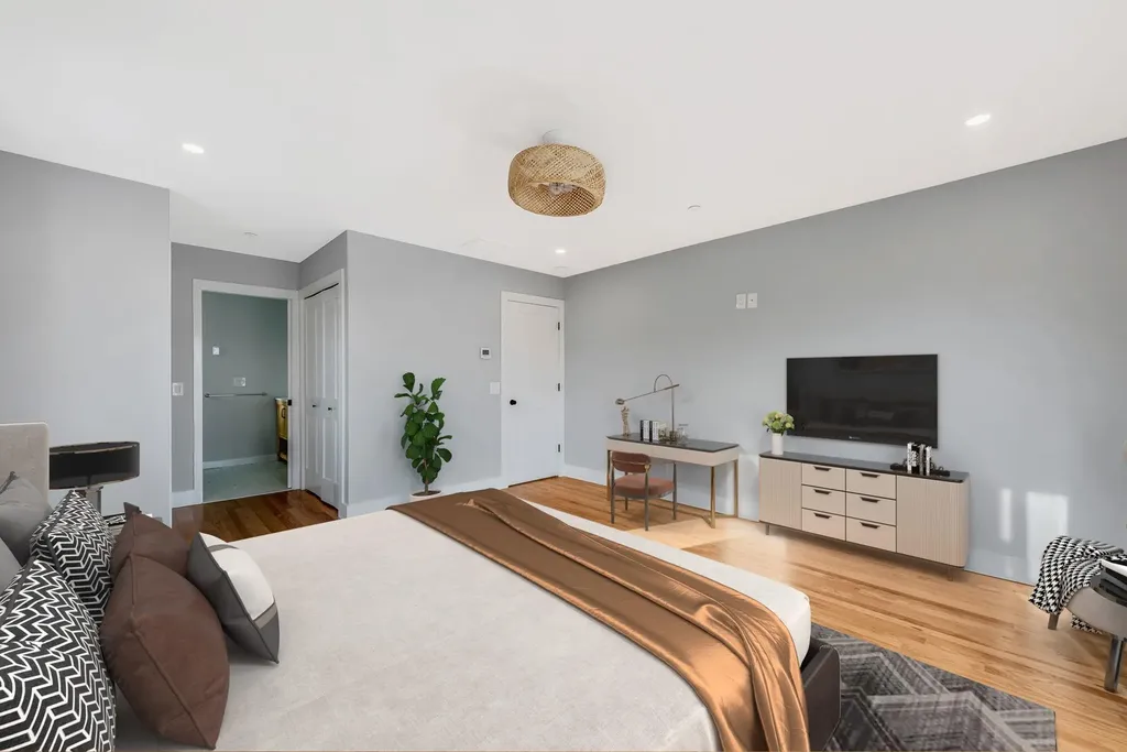 674 Parsonage Place Baldwin NY 11510