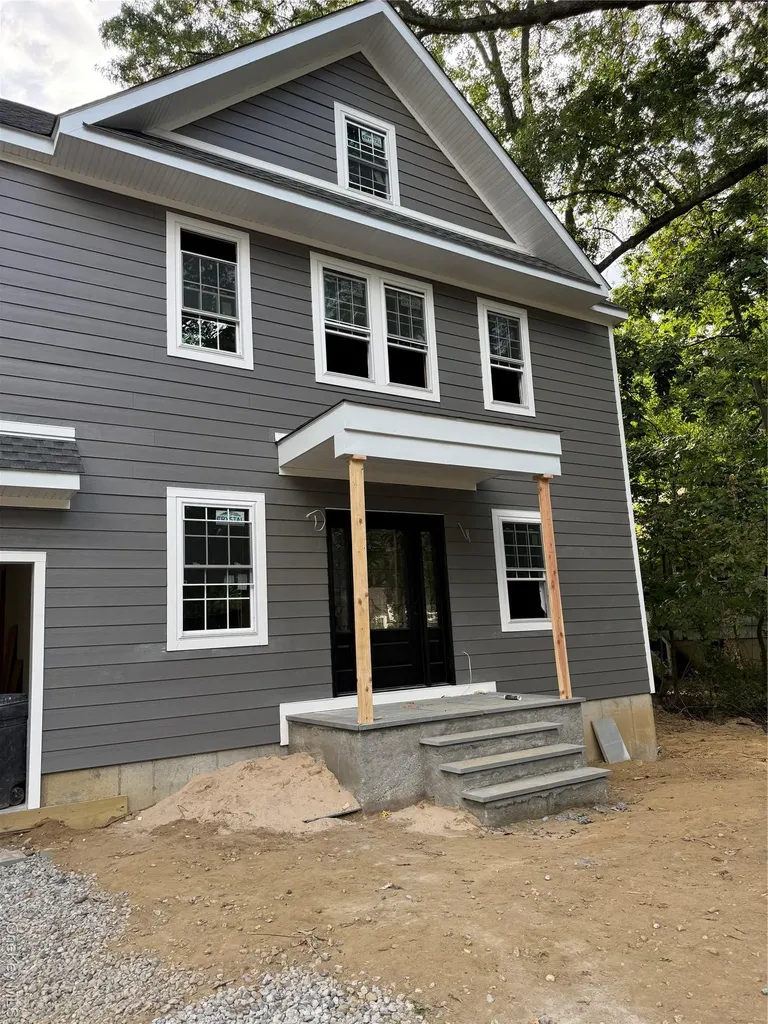 10 Beaver Landing Harrison NY 10528