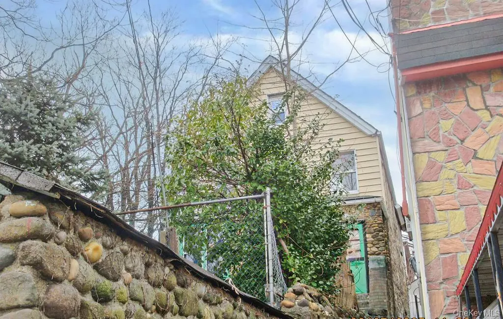 3963 Duryea Avenue Bronx NY 10466